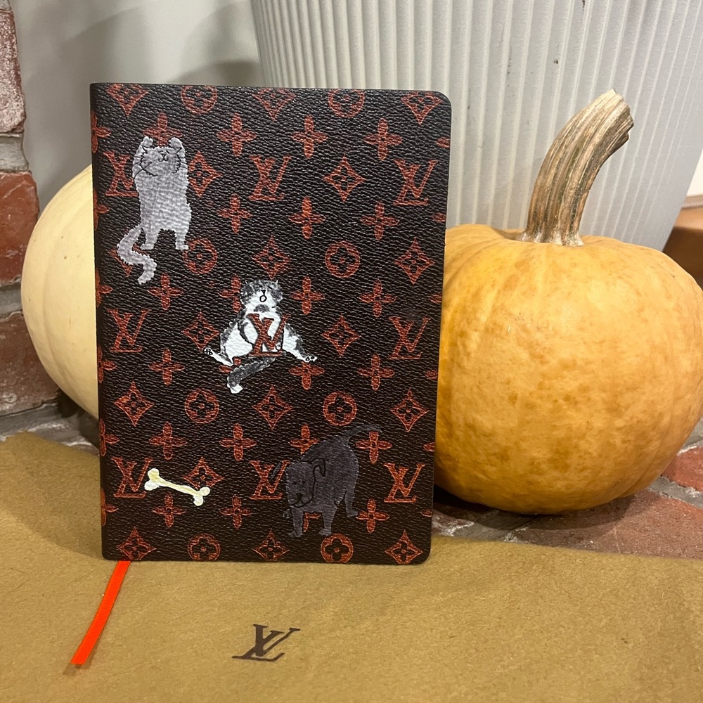 ❌SOLD❌Louis Vuitton x Grace Coddington Clemence Cayenne Catorgram Notebook